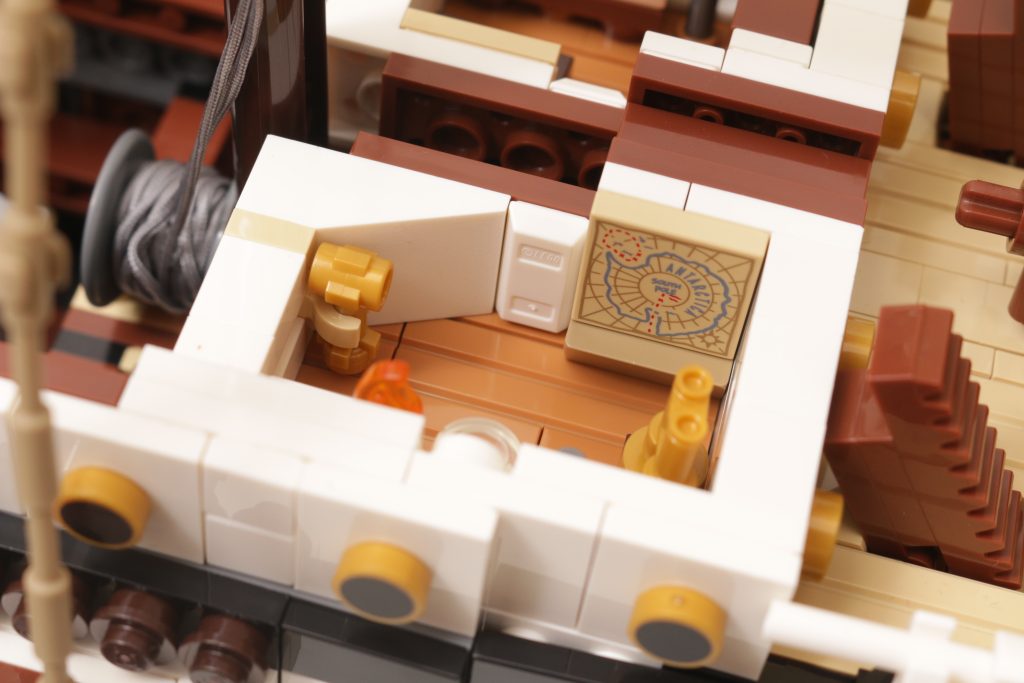LEGO Icons 10335 The Endurance review 36 1024x683