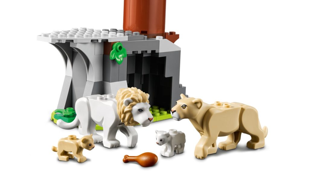 LEGO CITY 60307 Animal Rescue Camp 6