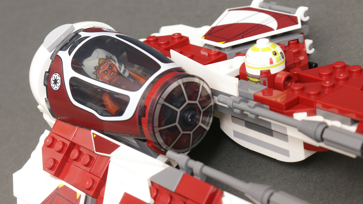 LEGO Star Wars 75401 Ahsoka’s Jedi Interceptor review