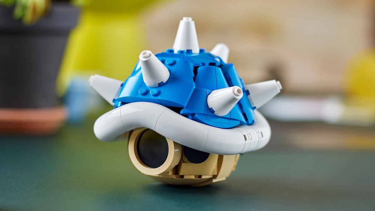LEGO Insiders Mario Kart Spiny Shell and Tic Tac Toe rewards return