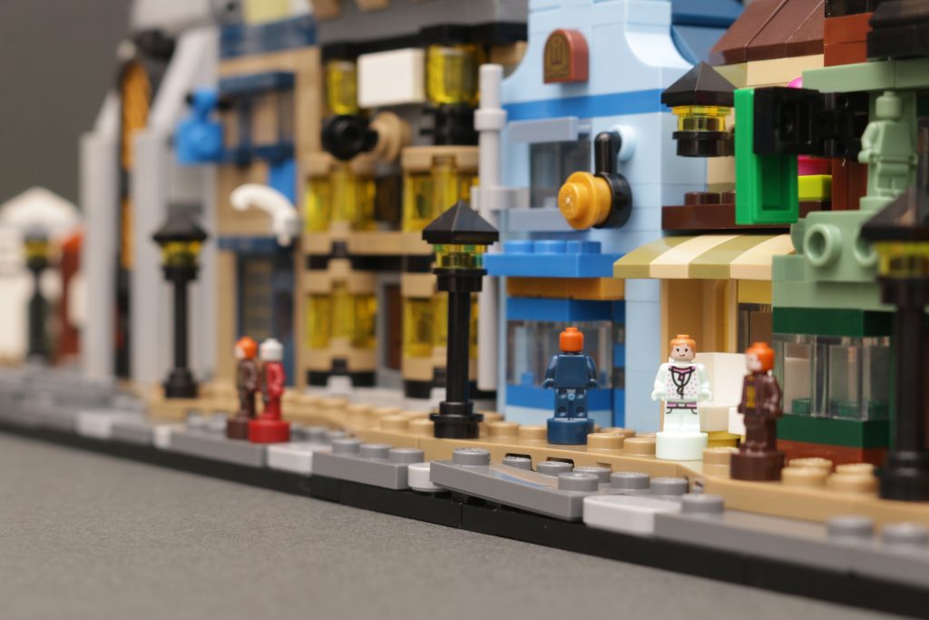 LEGO Harry Potter 76444 Diagon Alley Wizarding Shops review 7 1024x683