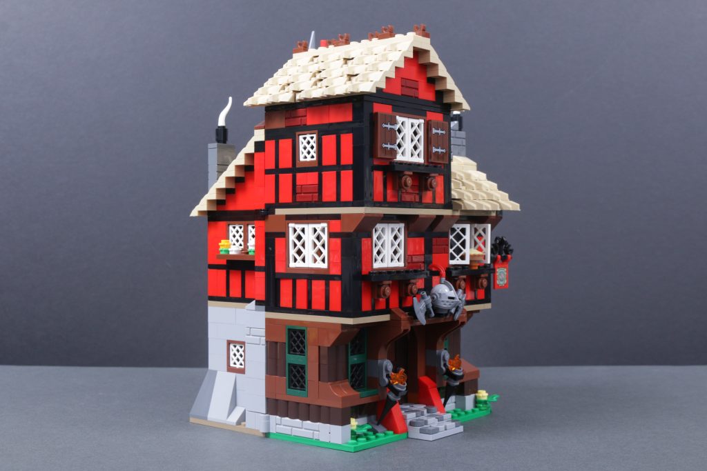 LEGO Icons 10332 Medieval Town Square recolour 26 1024x683