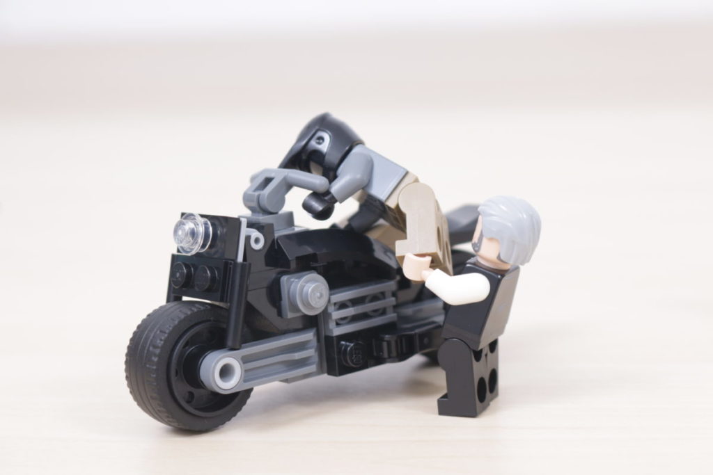 LEGO Batman 76183 Batcave The Riddler Face off review 48 1024x683